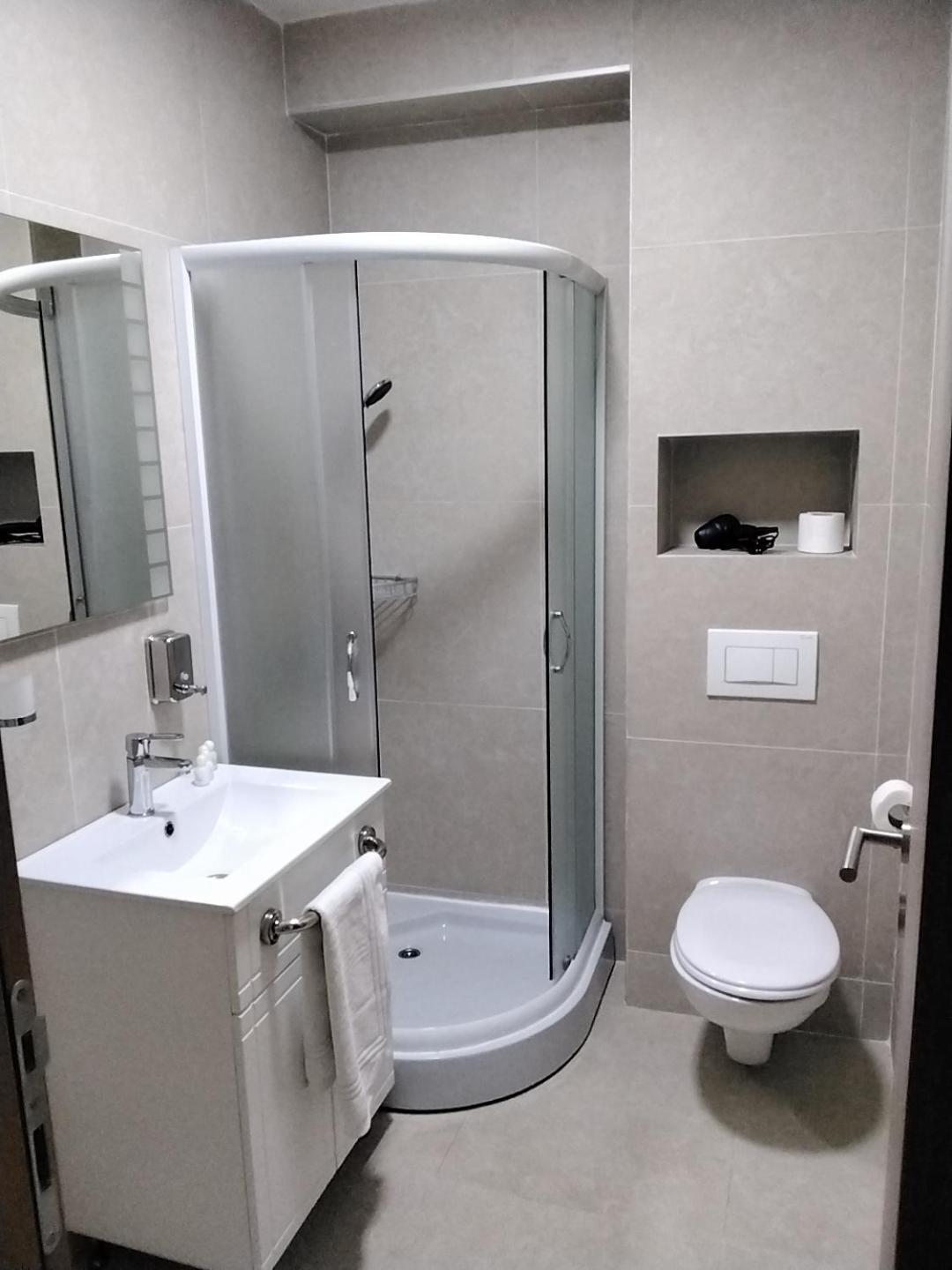 Sky Apartmani & Spa Λέσκοβατς Δωμάτιο φωτογραφία